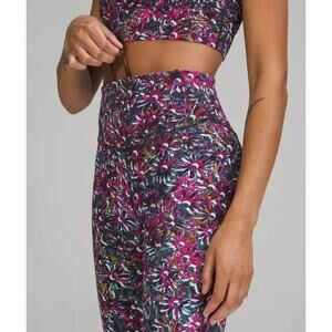 Lululemon Base Pace HR High Rise Tight 25" Pant Floral sz 4 NWOT LW5DRNS